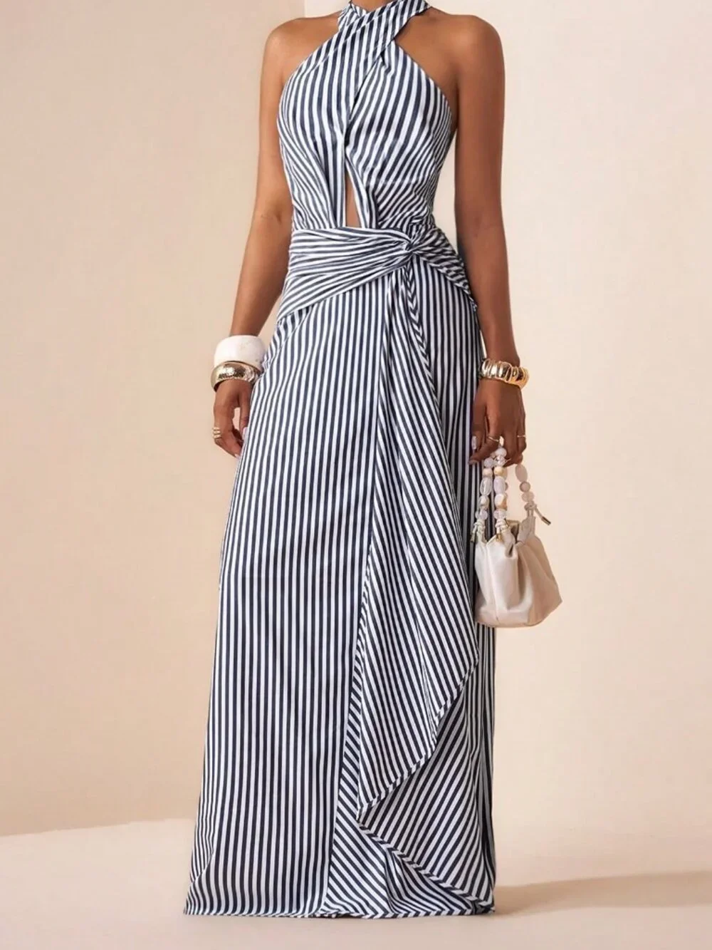 Navy Blue Sexy Women's Backless Halter Neck Maxi Dress - Picture 5 of 7